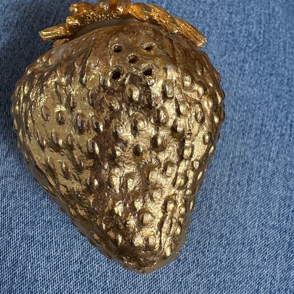 Gold Strawberry scent